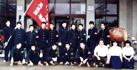 名 前